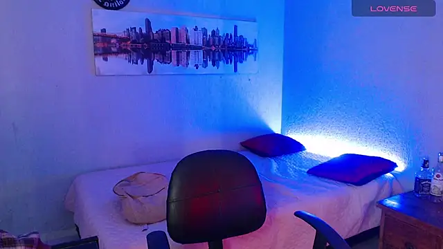 mixie cute online show from February 2025 09:00:01 PM