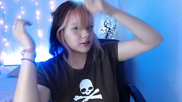 mixie cute online show from December 2024 02:03:01 AM