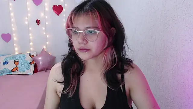 mixie cute online show from February 2025 05:04:02 PM