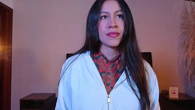 EmiGomez  online show from March 2026 01:26:02 PM