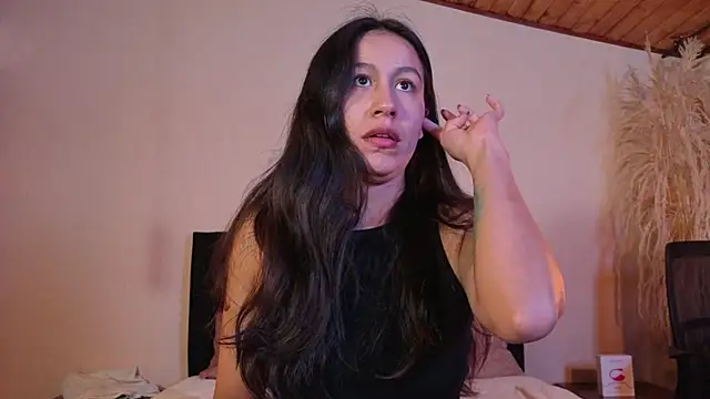 EmiGomez  online show from March 2026 05:27:01 PM