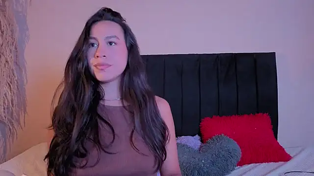 EmiGomez  online show from January 2026 12:25:01 AM