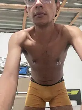 Snapshot of Charlotte_Bradshaw chatting on December 2025 10:31:01 PM Charlotte Bradshaw online show from December 2025 10:31:01 PM