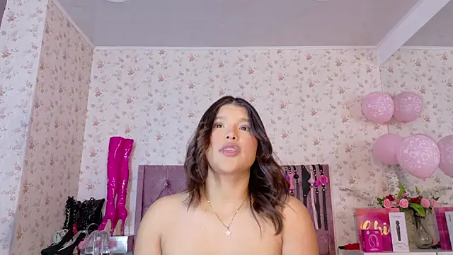 Snapshot of AvrillThomas chatting on February 2026 07:38:02 PM AvrillThomas online show from February 2026 07:38:02 PM