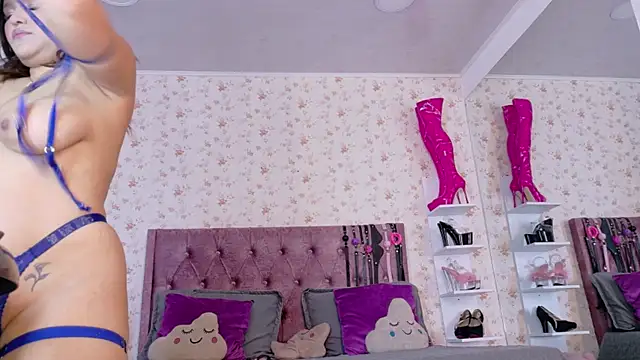 AvrillThomas online show from March 2026 06:41:01 PM