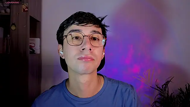 Snapshot of cameron_cum chatting on September 2025 11:36:01 AM cameron cum online show from September 2025 11:36:01 AM