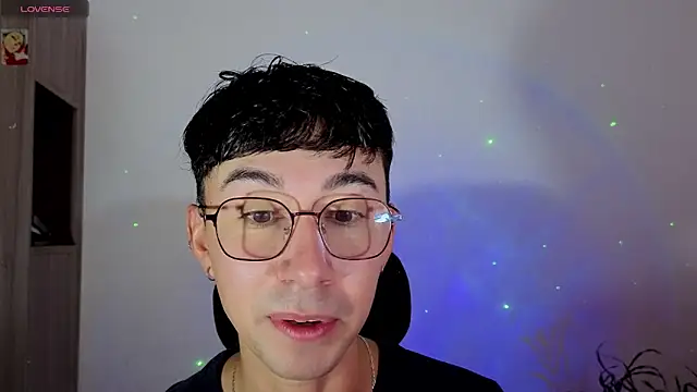 Snapshot of cameron_cum chatting on October 2025 12:13:01 PM cameron cum online show from October 2025 12:13:01 PM