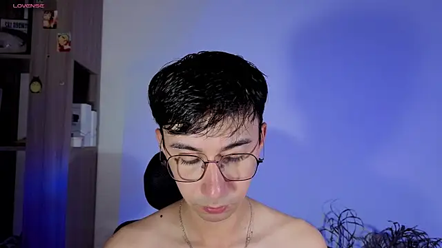 Snapshot of cameron_cum chatting on November 2025 11:03:02 AM cameron cum online show from November 2025 11:03:02 AM