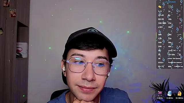 Snapshot of cameron_cum chatting on September 2025 01:55:02 PM cameron cum online show from September 2025 01:55:02 PM