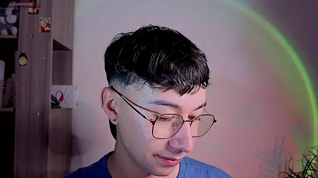 Snapshot of cameron_cum chatting on September 2025 11:38:01 AM cameron cum online show from September 2025 11:38:01 AM