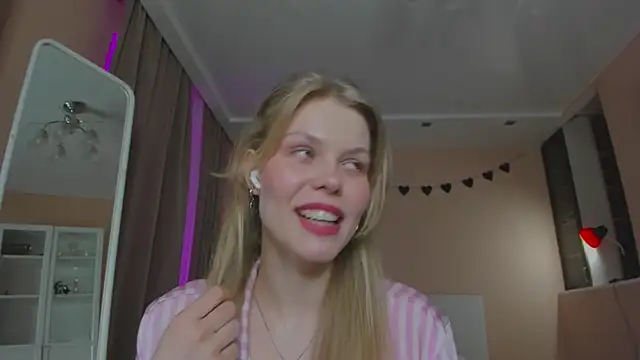 ass latte online show from November 2025 02:18:02 PM