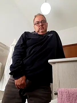 bluangelo online show from November 2025 10:08:02 AM