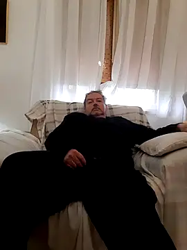 bluangelo online show from March 2025 10:46:01 AM