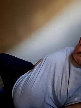 bluangelo online show from April 2026 12:21:02 PM