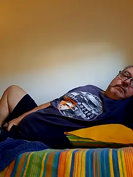 bluangelo online show from September 2025 12:10:01 PM