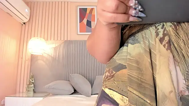 samyriverss online show from November 2025 10:59:02 AM