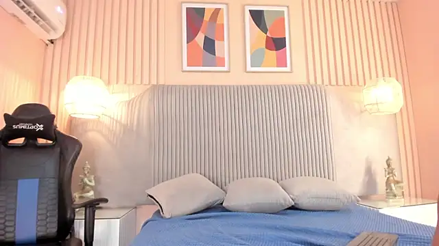 samyriverss online show from December 2025 05:17:02 AM