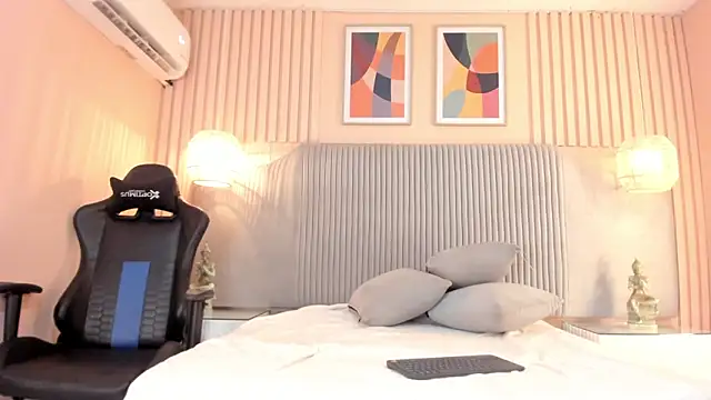 samyriverss online show from December 2025 11:37:01 AM