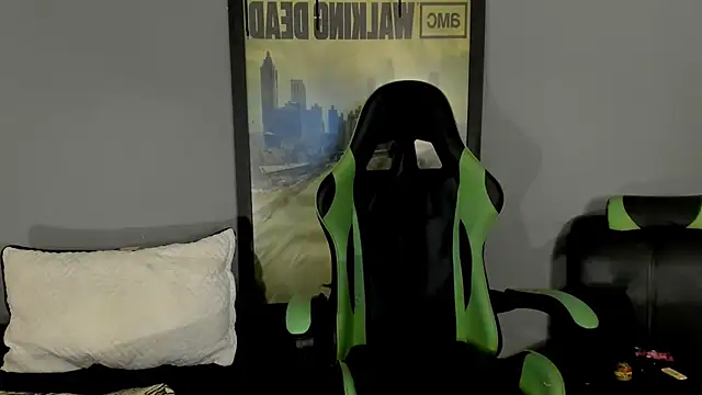 Snapshot of jamesinked_ chatting on March 2025 05:31:01 PM jamesinked  online show from March 2025 05:31:01 PM