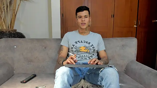 jamesinked  online show from November 2025 03:21:02 AM