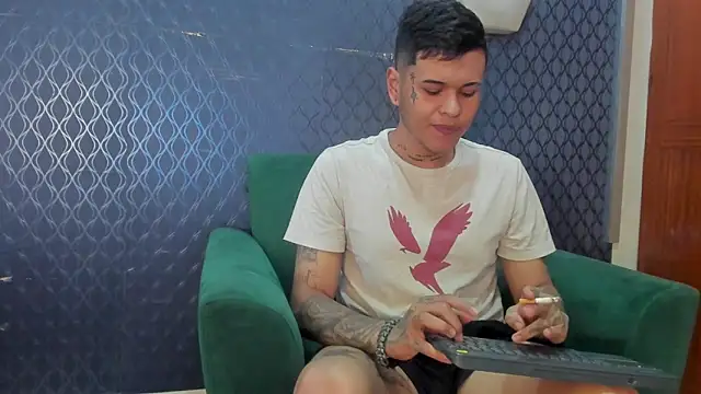 Snapshot of jamesinked_ chatting on October 2025 05:35:02 PM jamesinked  online show from October 2025 05:35:02 PM