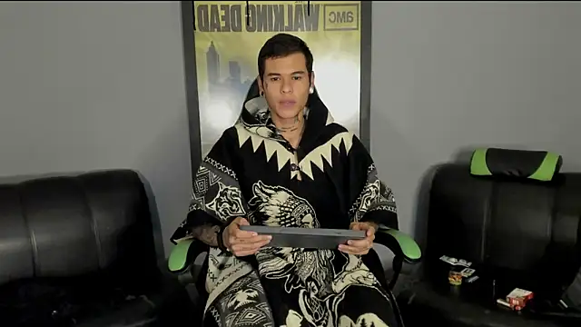 Snapshot of jamesinked_ chatting on February 2025 11:04:01 PM jamesinked  online show from February 2025 11:04:01 PM