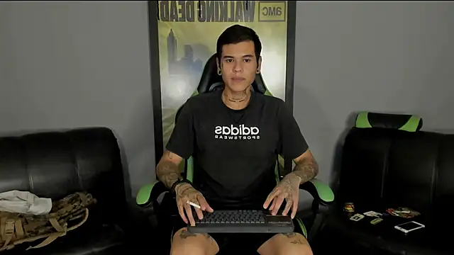 Snapshot of jamesinked_ chatting on March 2025 04:38:02 AM jamesinked  online show from March 2025 04:38:02 AM