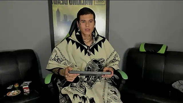 Snapshot of jamesinked_ chatting on February 2025 12:20:01 AM jamesinked  online show from February 2025 12:20:01 AM