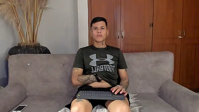 jamesinked  online show from December 2025 03:18:02 AM