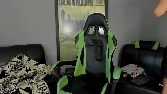 Snapshot of jamesinked_ chatting on February 2025 08:03:01 PM jamesinked  online show from February 2025 08:03:01 PM