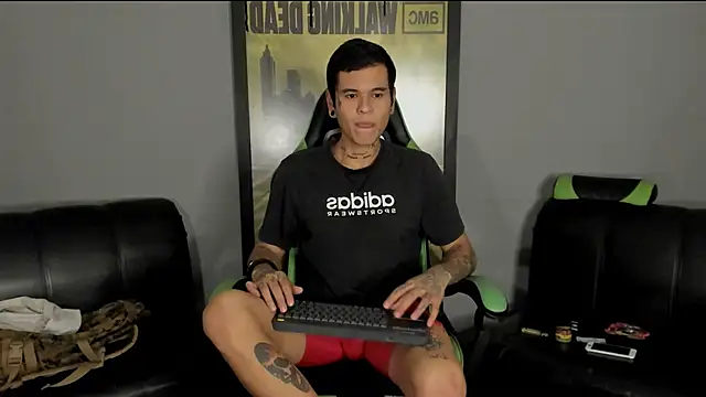 Snapshot of jamesinked_ chatting on March 2025 07:41:01 AM jamesinked  online show from March 2025 07:41:01 AM