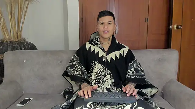 jamesinked  online show from December 2025 07:59:01 PM