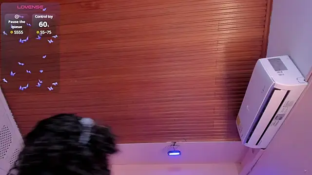 viiolett lee online show from March 2025 02:45:01 AM