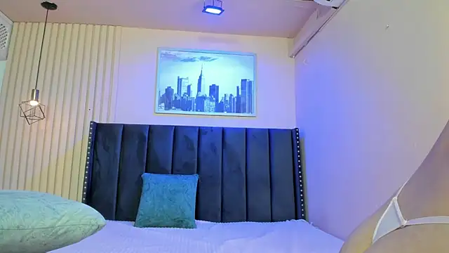 viiolett lee online show from March 2026 07:43:02 PM