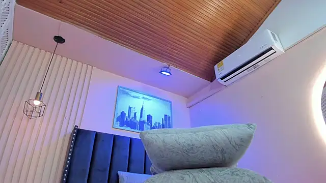 viiolett lee online show from February 2026 08:31:02 PM