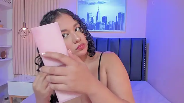 viiolett lee online show from September 2025 09:30:01 PM