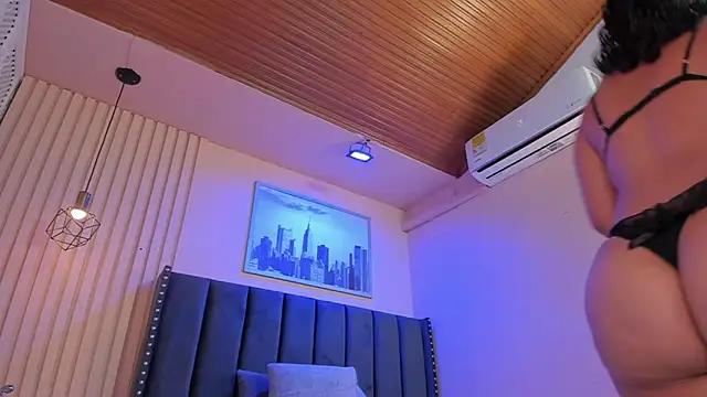 viiolett lee online show from November 2025 10:46:02 PM