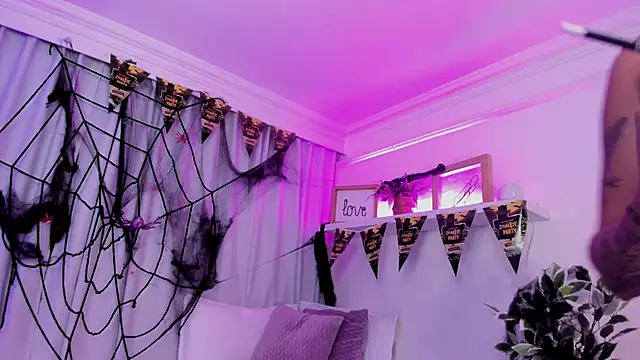 susyy7 online show from October 2025 07:33:02 PM