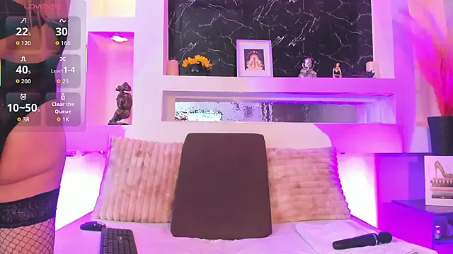 Cinthya mjs online show from March 2026 12:41:01 PM