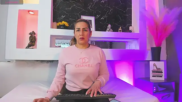 Cinthya mjs online show from March 2026 12:10:01 PM