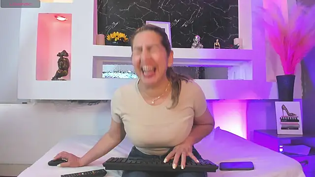 Cinthya mjs online show from February 2026 12:07:01 PM