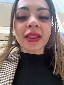 carol amorim online show from June 2026 03:43:01 PM