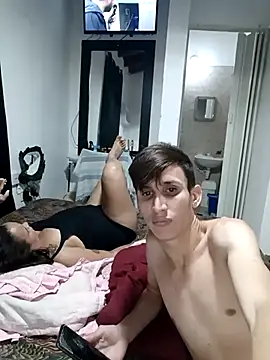 Milfvalesk online show from March 2026 03:28:01 AM