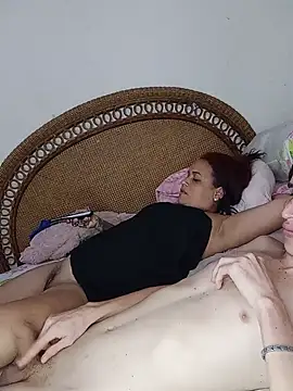 Snapshot of Milfvalesk chatting on February 2025 09:13:02 AM Milfvalesk online show from February 2025 09:13:02 AM