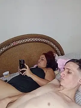 Snapshot of Milfvalesk chatting on March 2025 12:11:02 AM Milfvalesk online show from March 2025 12:11:02 AM