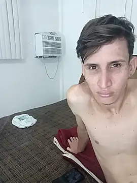 Milfvalesk online show from December 2025 12:10:01 PM