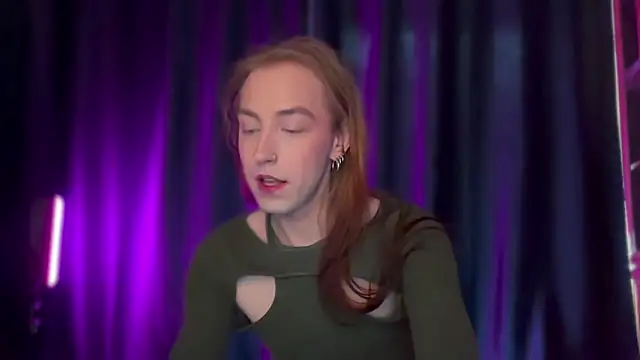 Avril Pearly  online show from February 2026 10:59:02 AM