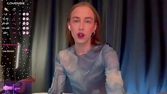 Snapshot of Avril_Pearly_ chatting on November 2025 12:38:01 PM Avril Pearly online show from November 2025 12:38:01 PM