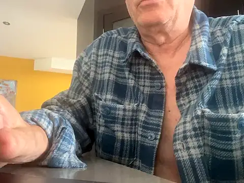 Toy-Daddy online show from September 2025 03:45:01 PM