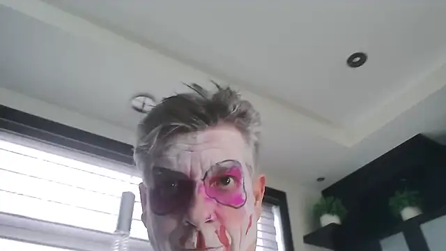 Toy-Daddy online show from April 2026 08:59:01 PM